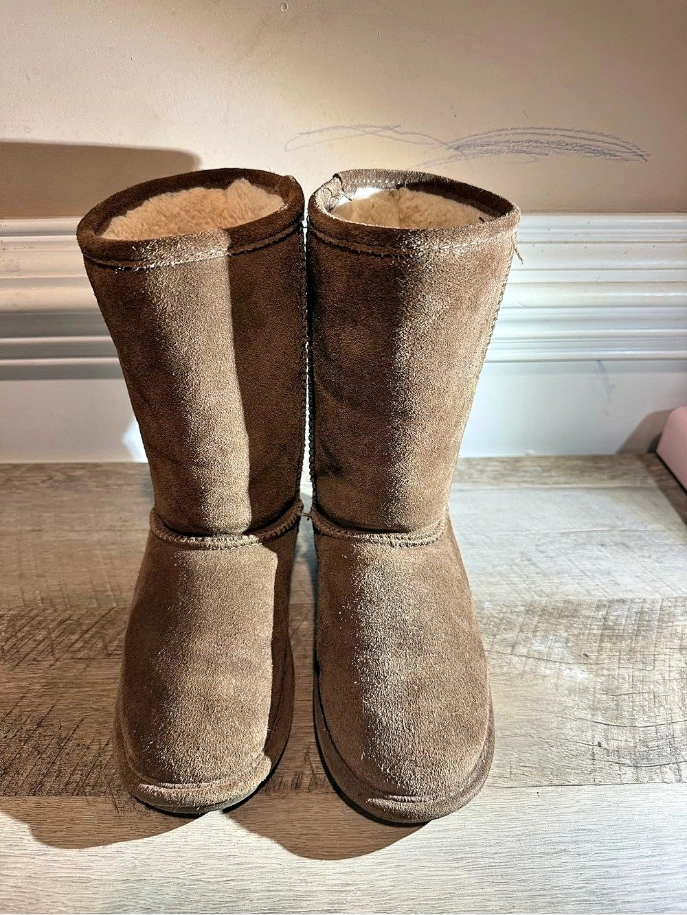 Bearpaw Girls Brown Mid Calf Boots Size 3